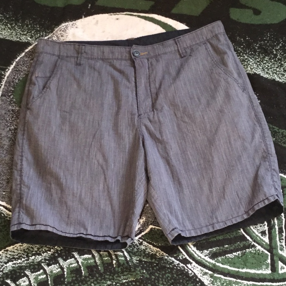 Howe Reversible Shorts Size 38 - Picture 3 of 4